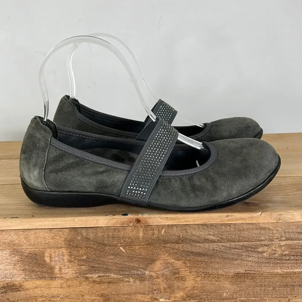 Vionic grey suede rhinestone Mary Jane orthaheel comfort flats women’s size 7.5